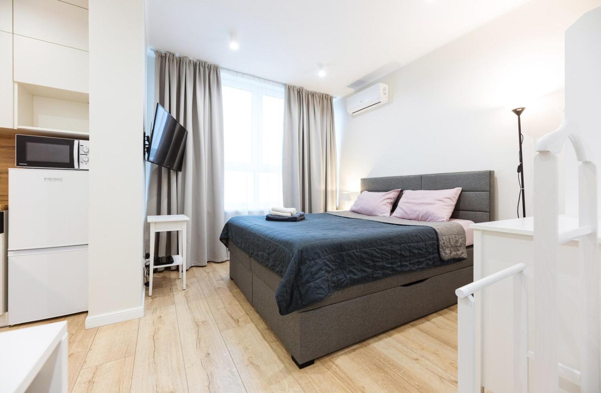 Ferienwohnung Квартири Люкс Метро Чернігівська Kiew Exterior foto